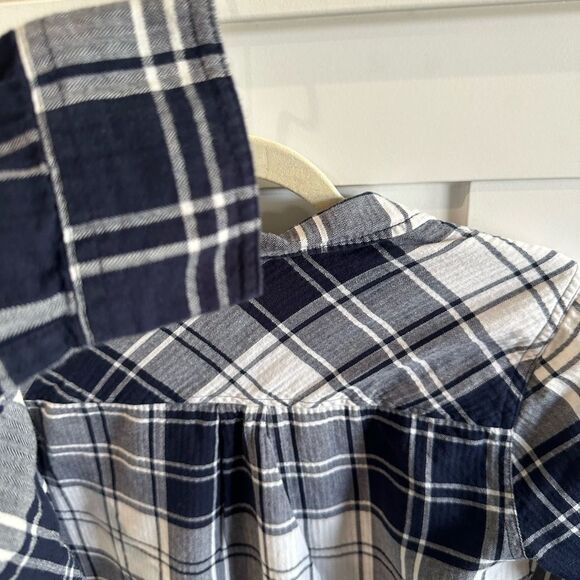 J.Crew Plaid Navy and White Shirt 4 tall - Picture 6 of 9